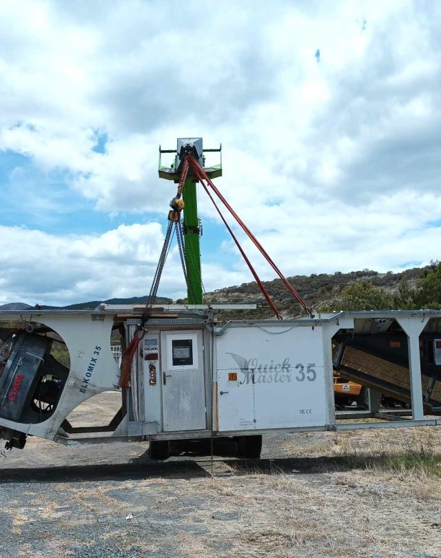 462556019 933195604846695 5955995226247230013 n